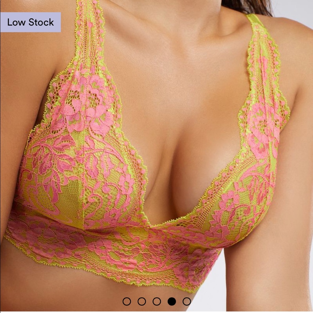 NWT Savage X Fenty scalloped lace bralette